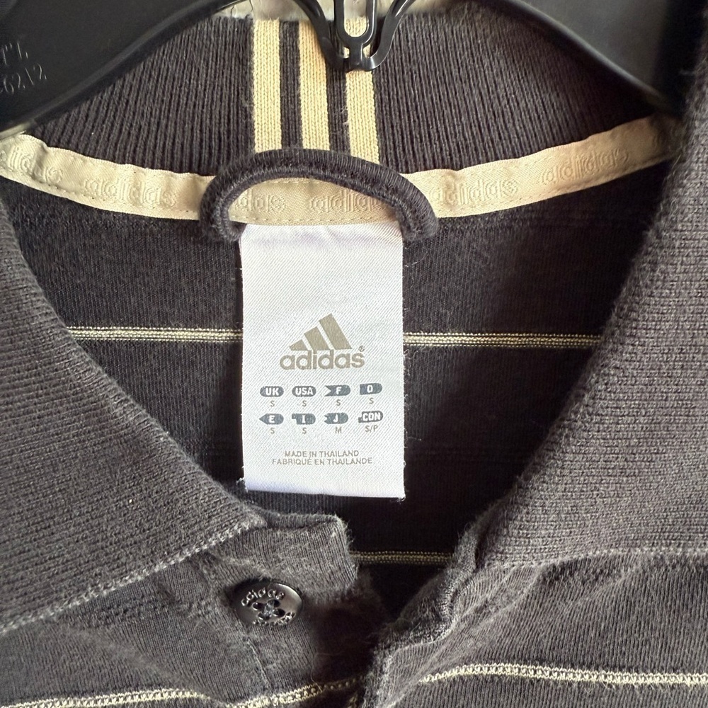 Men’s S Black Striped Adidas Louisville Cardinals Short Sleeve Casual Polo - Picture 3 of 6